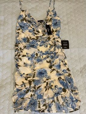 Lulu's NWT White and Blue Floral Ruffle Mini Dress | Size Medium